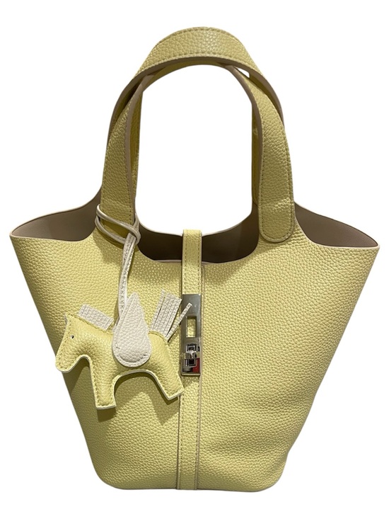 Kadynow Handbags - Kadynow Butter Yellow Bucket Tote Lock Bag Horse Charm Quiet Luxury NWOT
